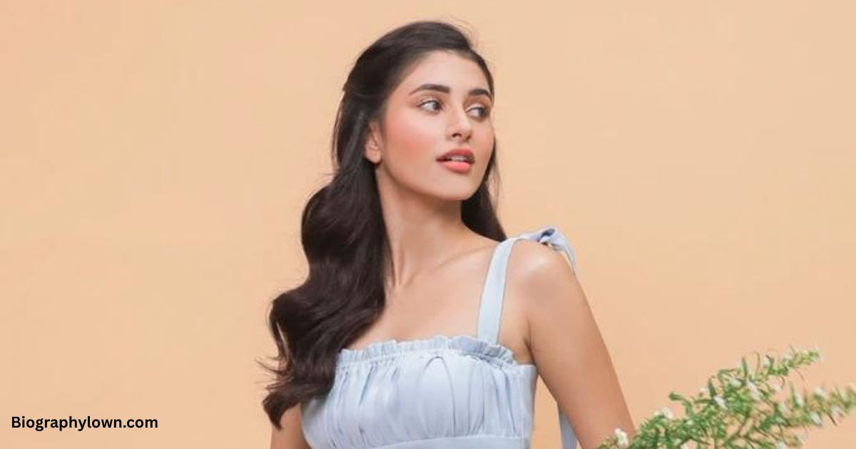 Chandni Bainz height