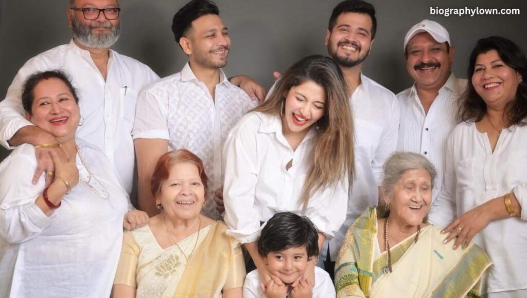 sonarika bhadoria family
