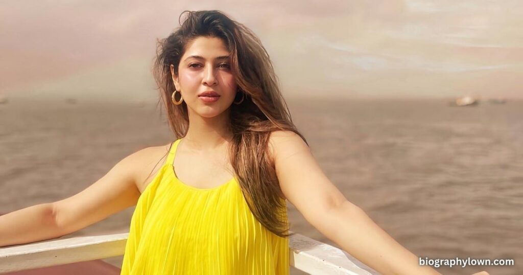 sonarika bhadoria hot
