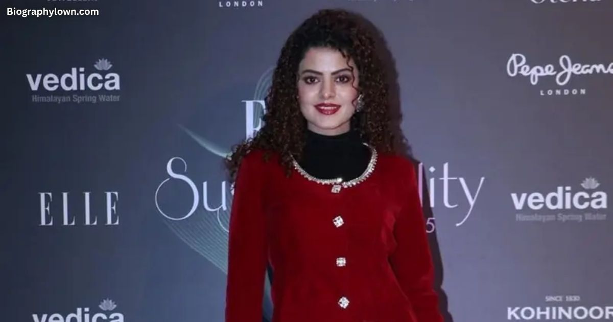 palak muchhal education